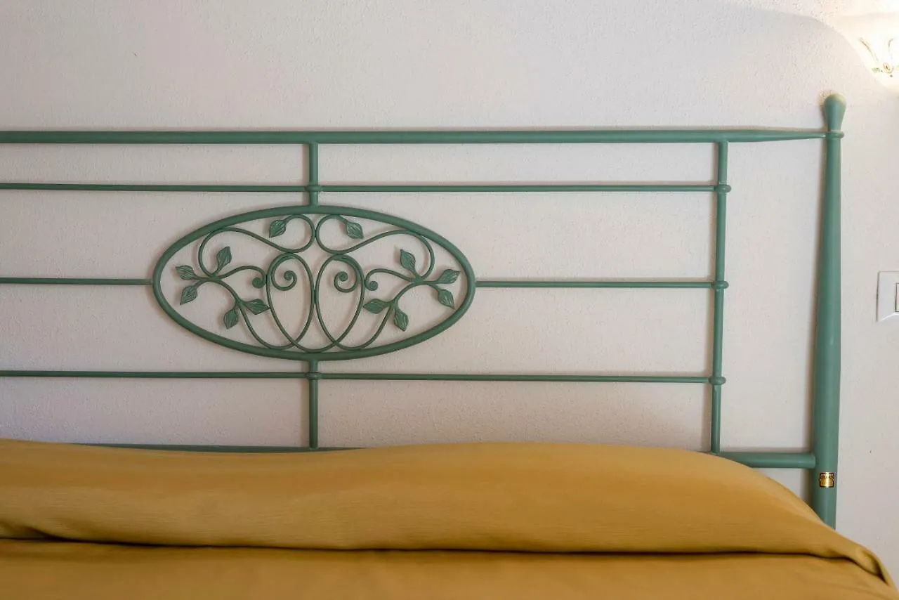 Borgo E Castello Apartment Suvereto